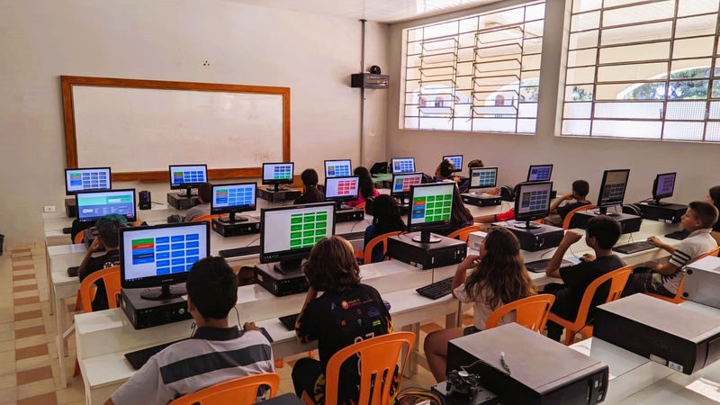 IMM consolida unidade Jovem Mundo Melhor no RJ e leva educação a distância a adolescentes